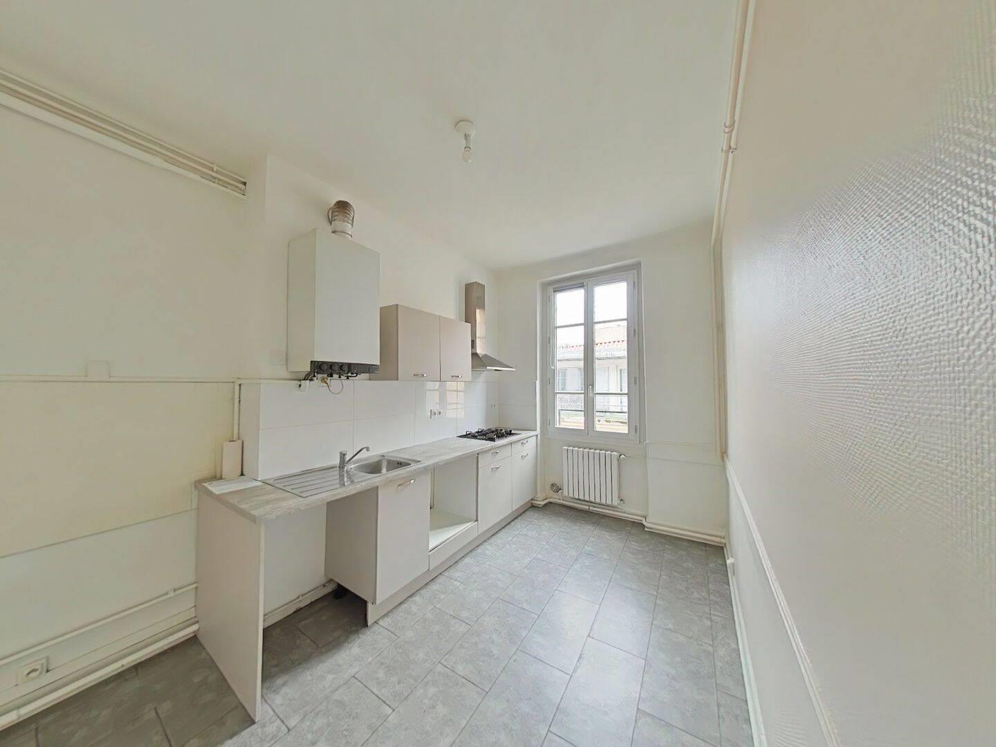 Appartement à louer, 72m², Saint-Etienne