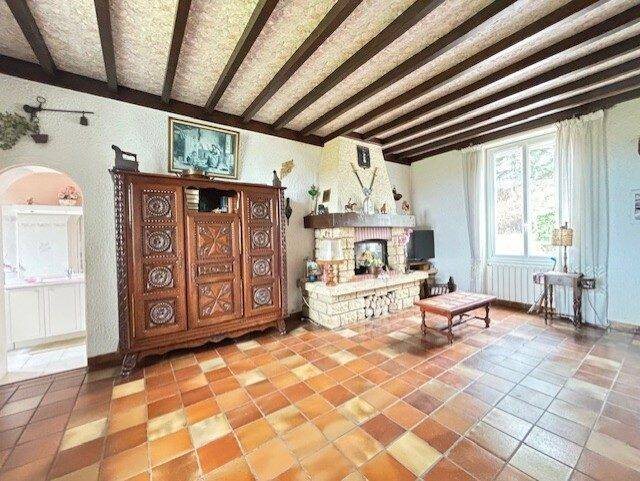 Maison à vendre, 160m², Saint-Genest-Lerpt