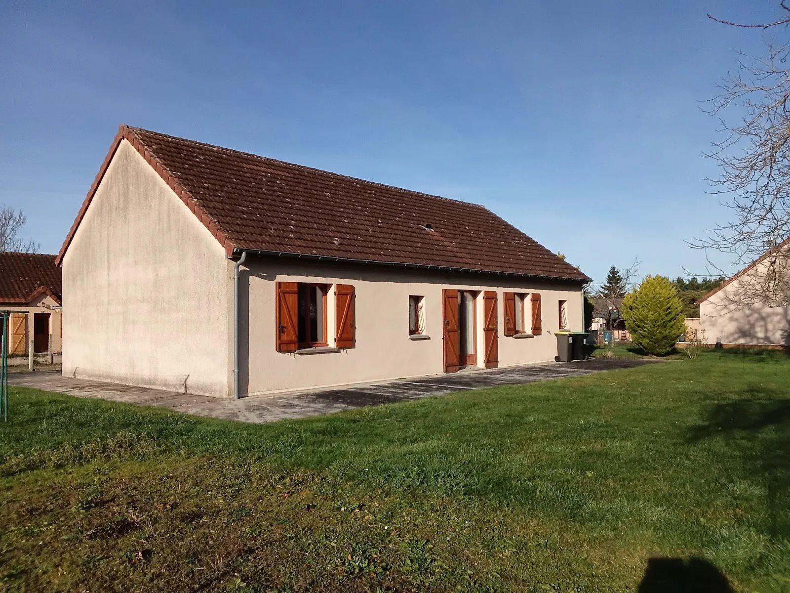 Maison à louer, 87m², Nérondes