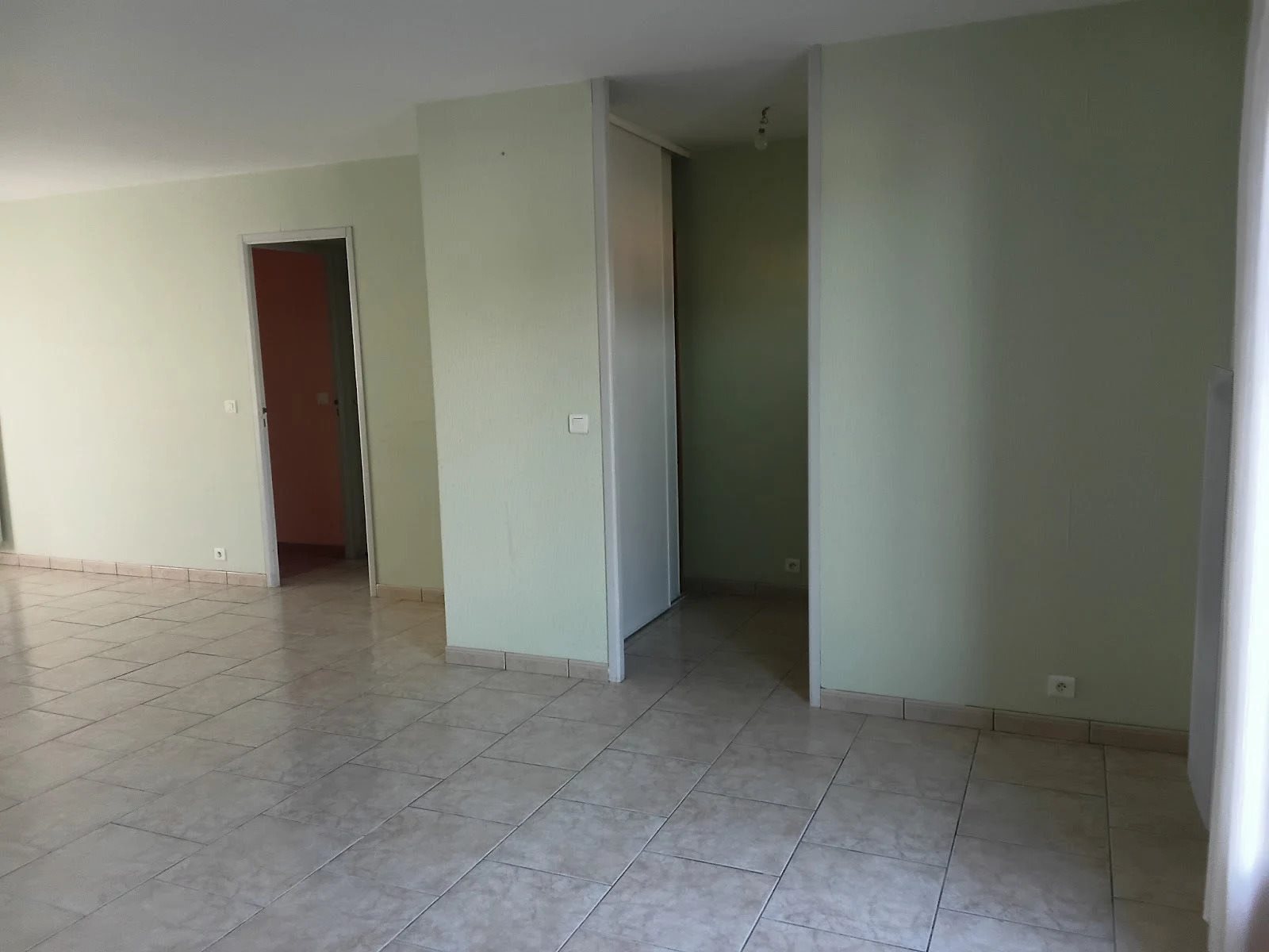 Maison à louer, 87m², Nérondes