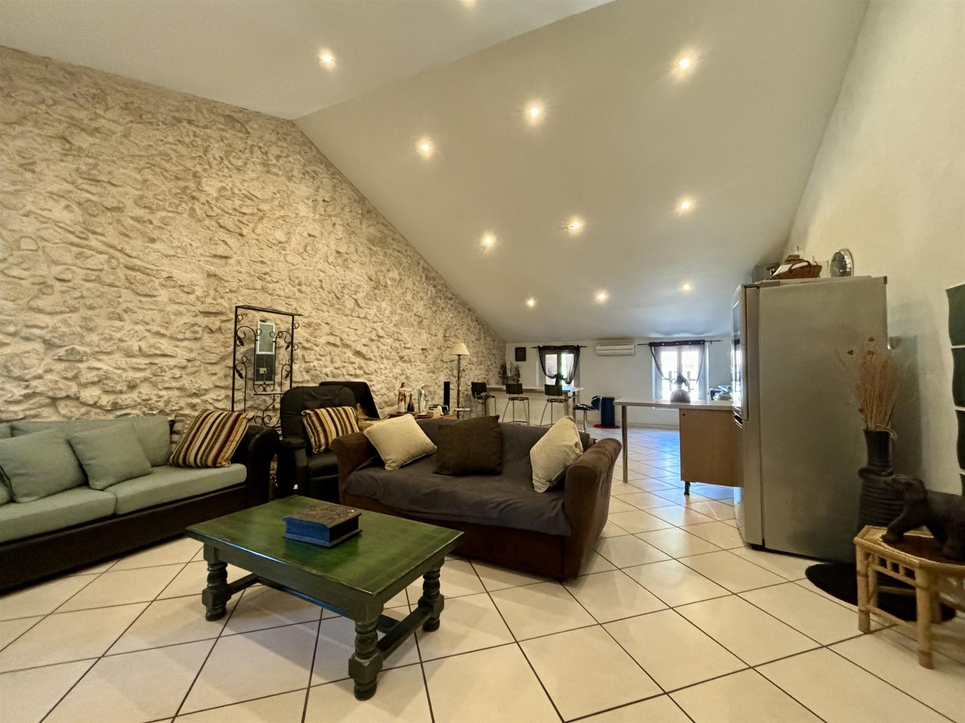 Appartement à vendre, 85m², Saint-Victoret