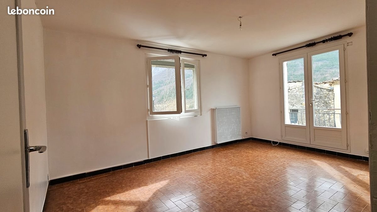 Maison à louer, 70m², Noyers-sur-Jabron
