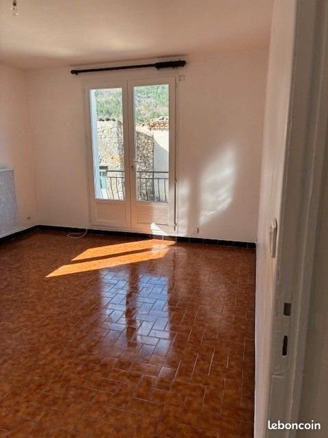 Maison à louer, 70m², Noyers-sur-Jabron