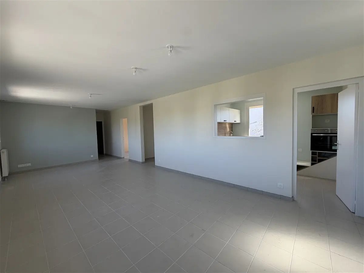 Maison à louer, 99m², Cour-Cheverny