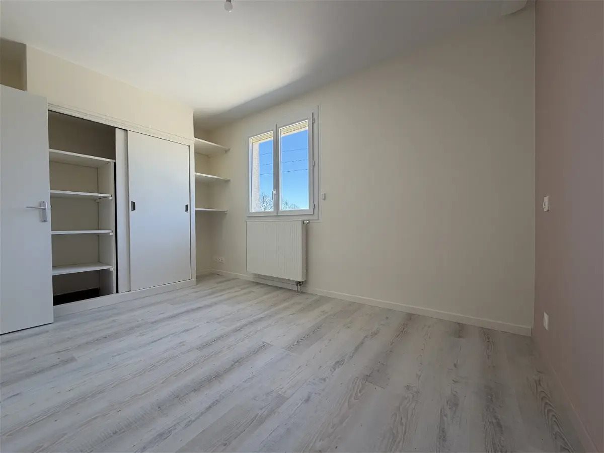 Maison à louer, 99m², Cour-Cheverny