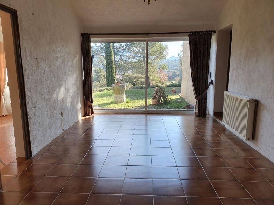 Maison à louer, 110m², Aups