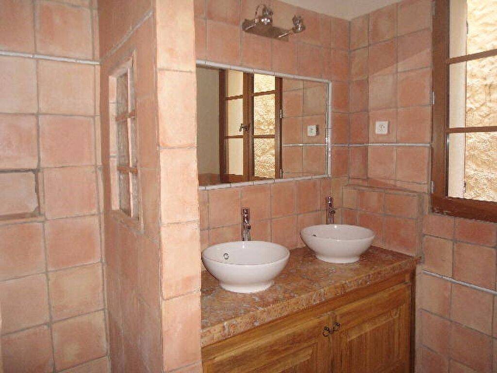 Appartement à louer, 54m², Aups