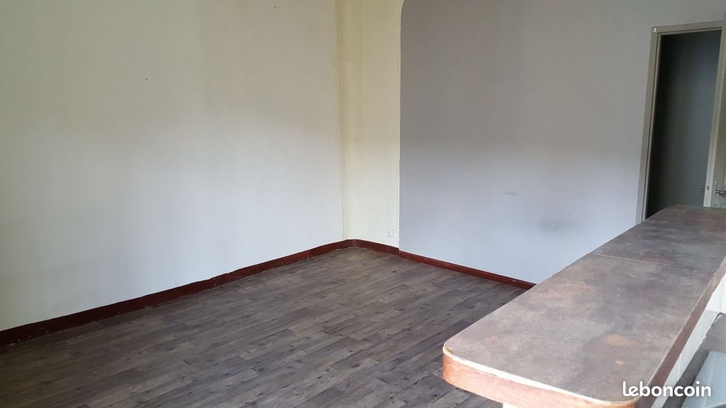 Appartement à louer, 57m², Aups