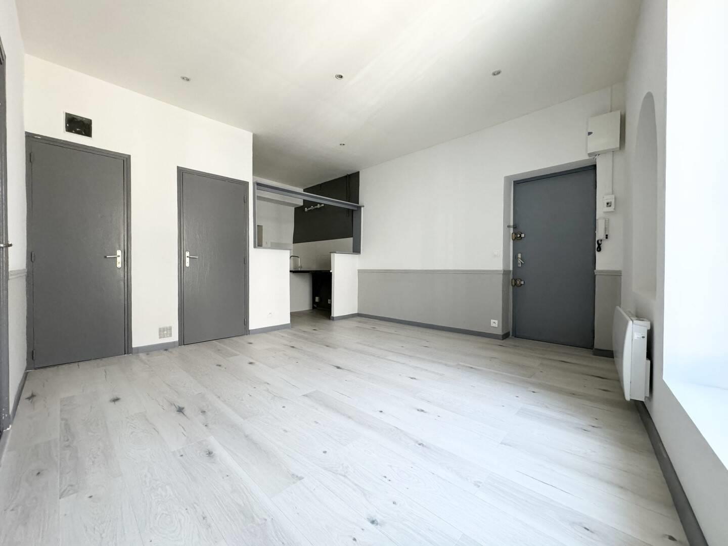 Appartement à louer, 41m², Nîmes