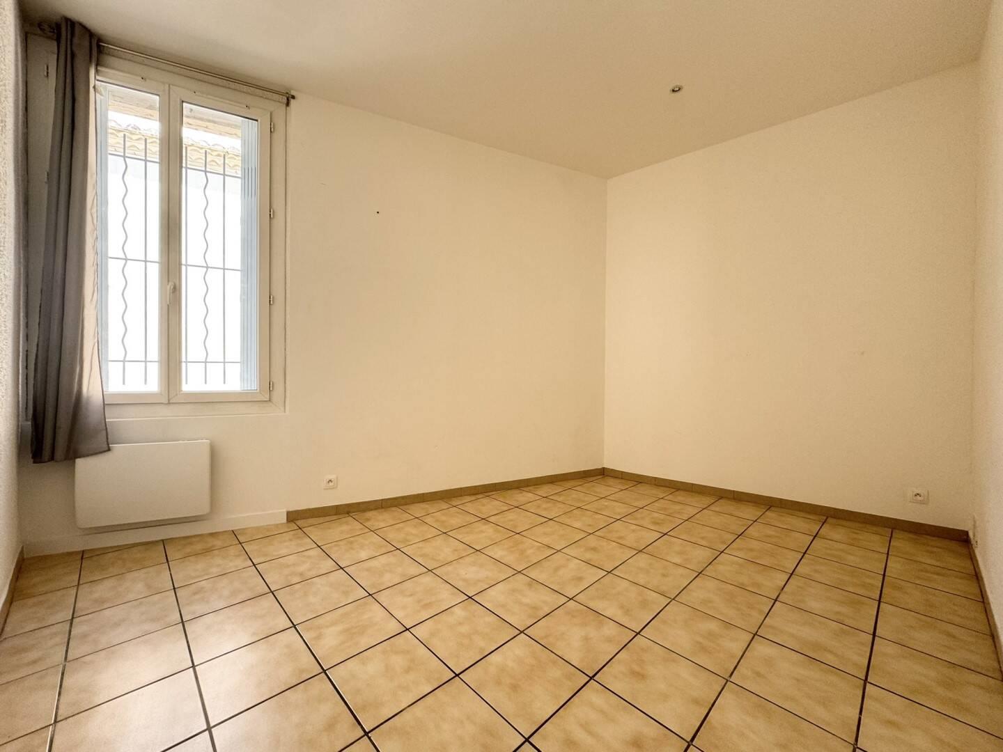 Appartement à louer, 41m², Nîmes