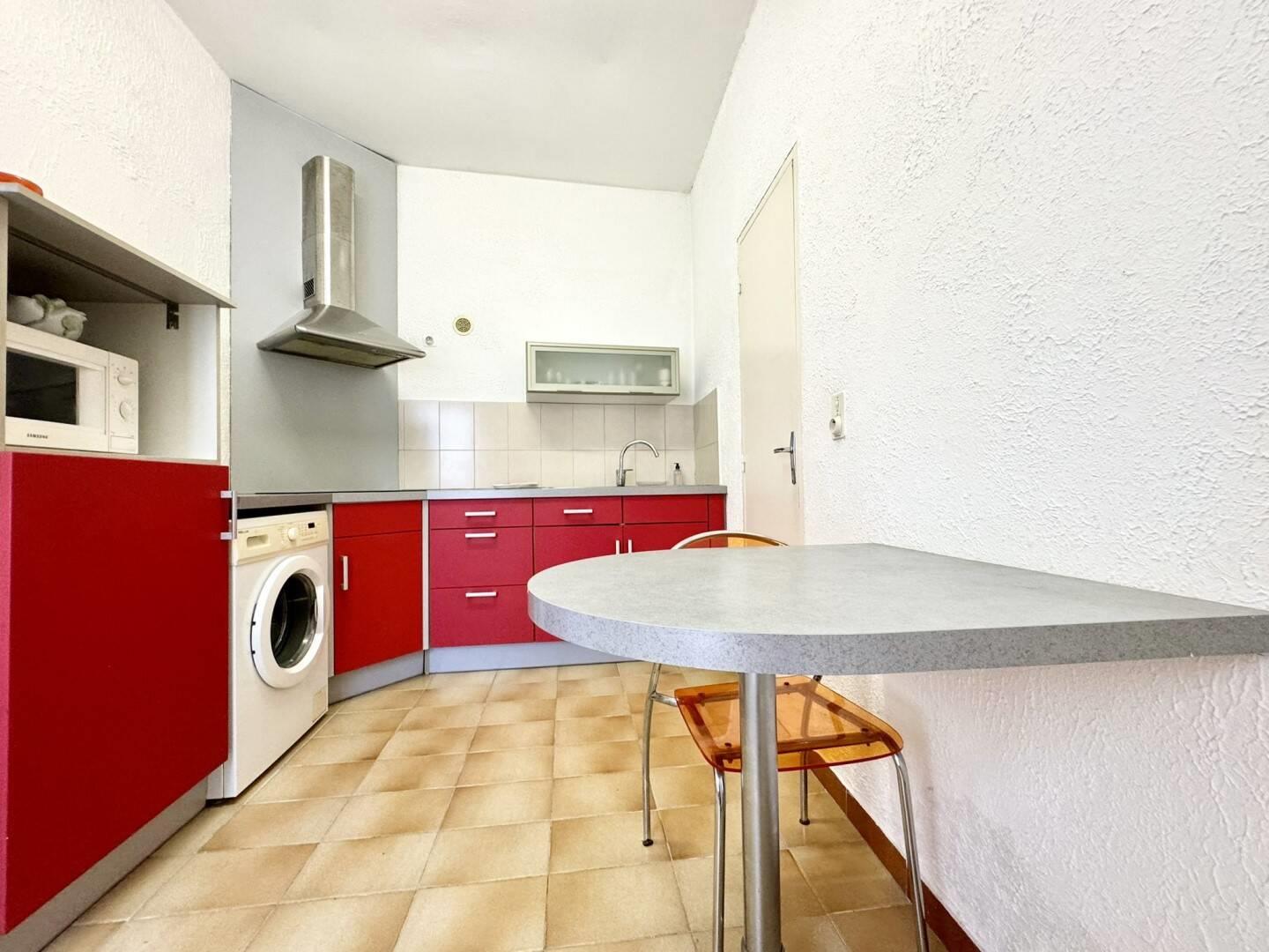Appartement à louer, 32m², Nîmes