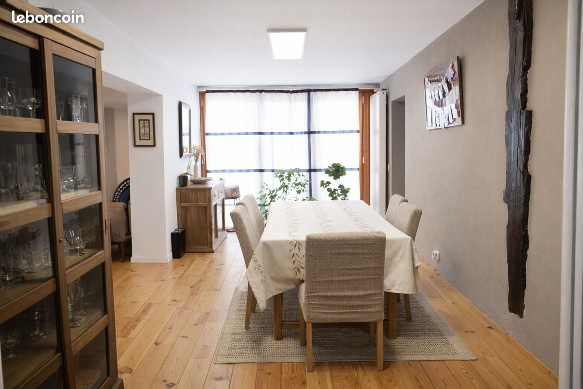 Maison à louer, 240m², Versonnex