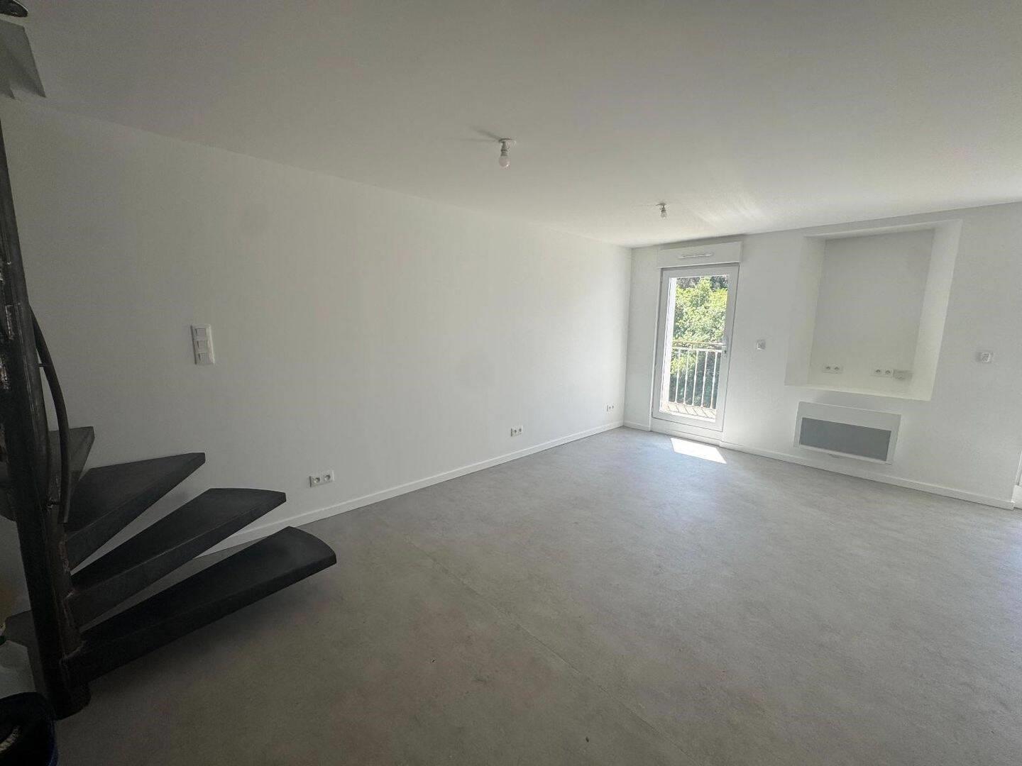 Maison à louer, 70m², Bédarieux