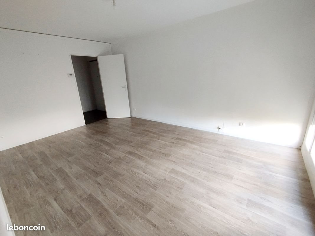 Appartement à louer, 67m², Auchel