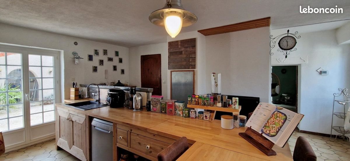 Maison à vendre, 180m², Saint-Marcellin-en-Forez