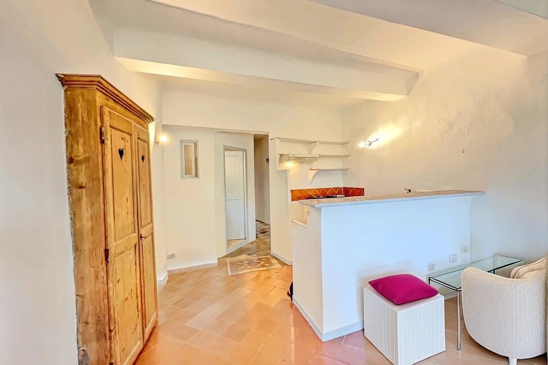 Appartement à louer, 49m², Lambesc
