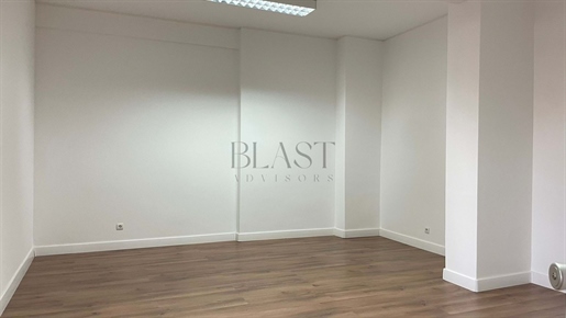 Office for Sale in Alfragide | Lisbon