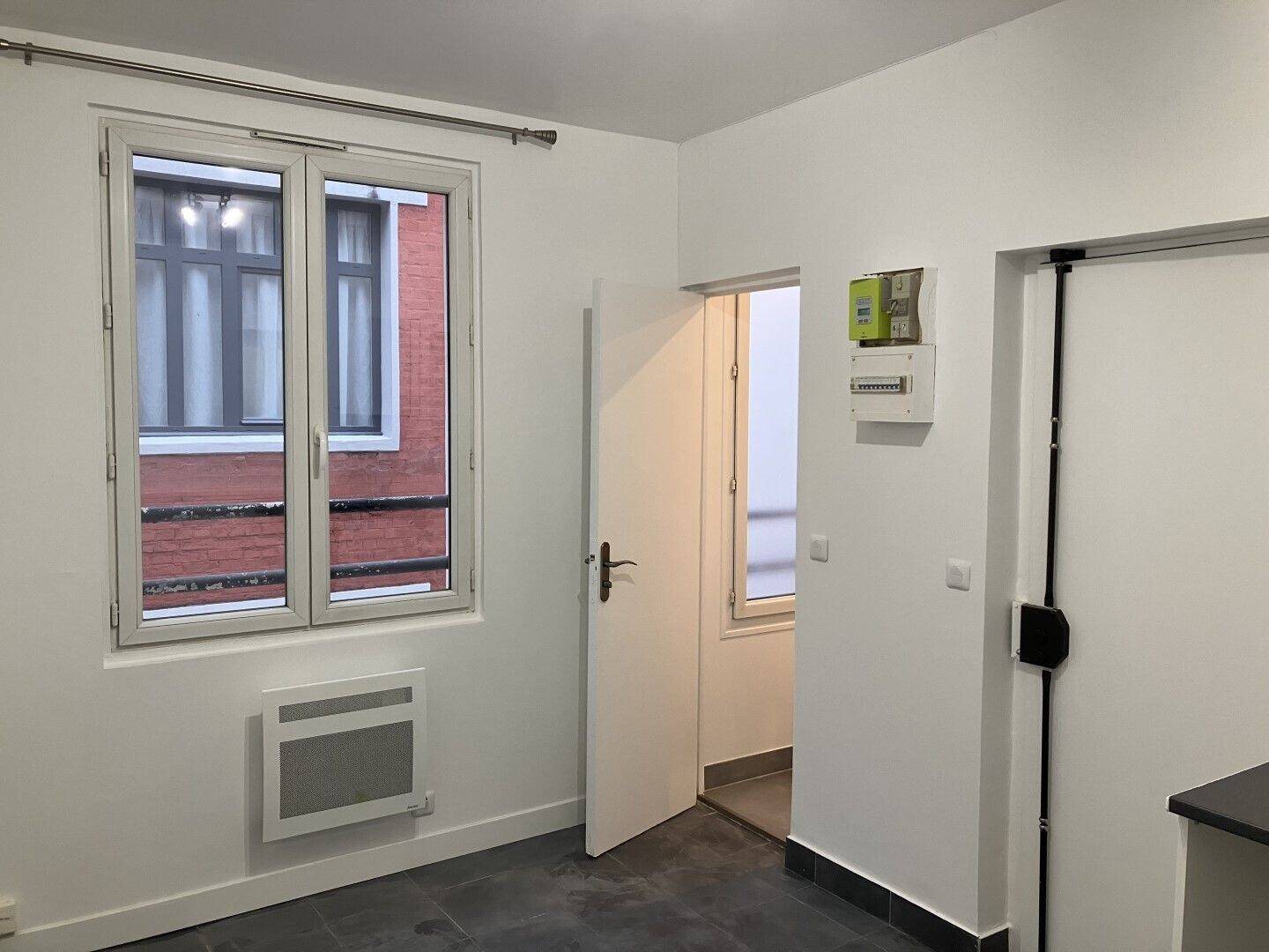 Appartement à louer, 14m², Paris 18ème