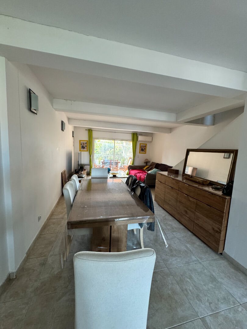 Appartement à louer, 103m², Garéoult