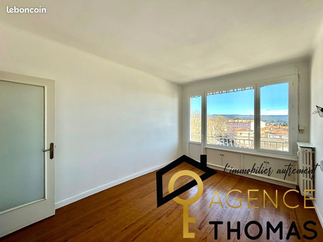 Appartement à louer, 82m², Aubenas