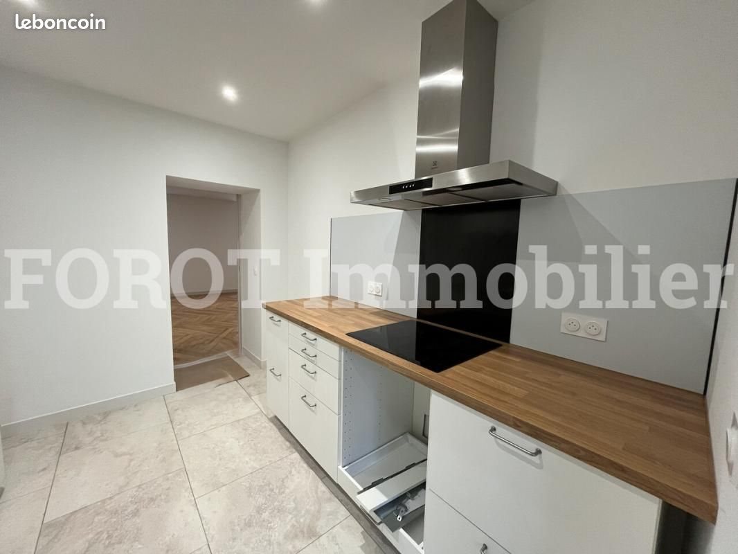 Appartement à louer, 69m², Le Cheylard