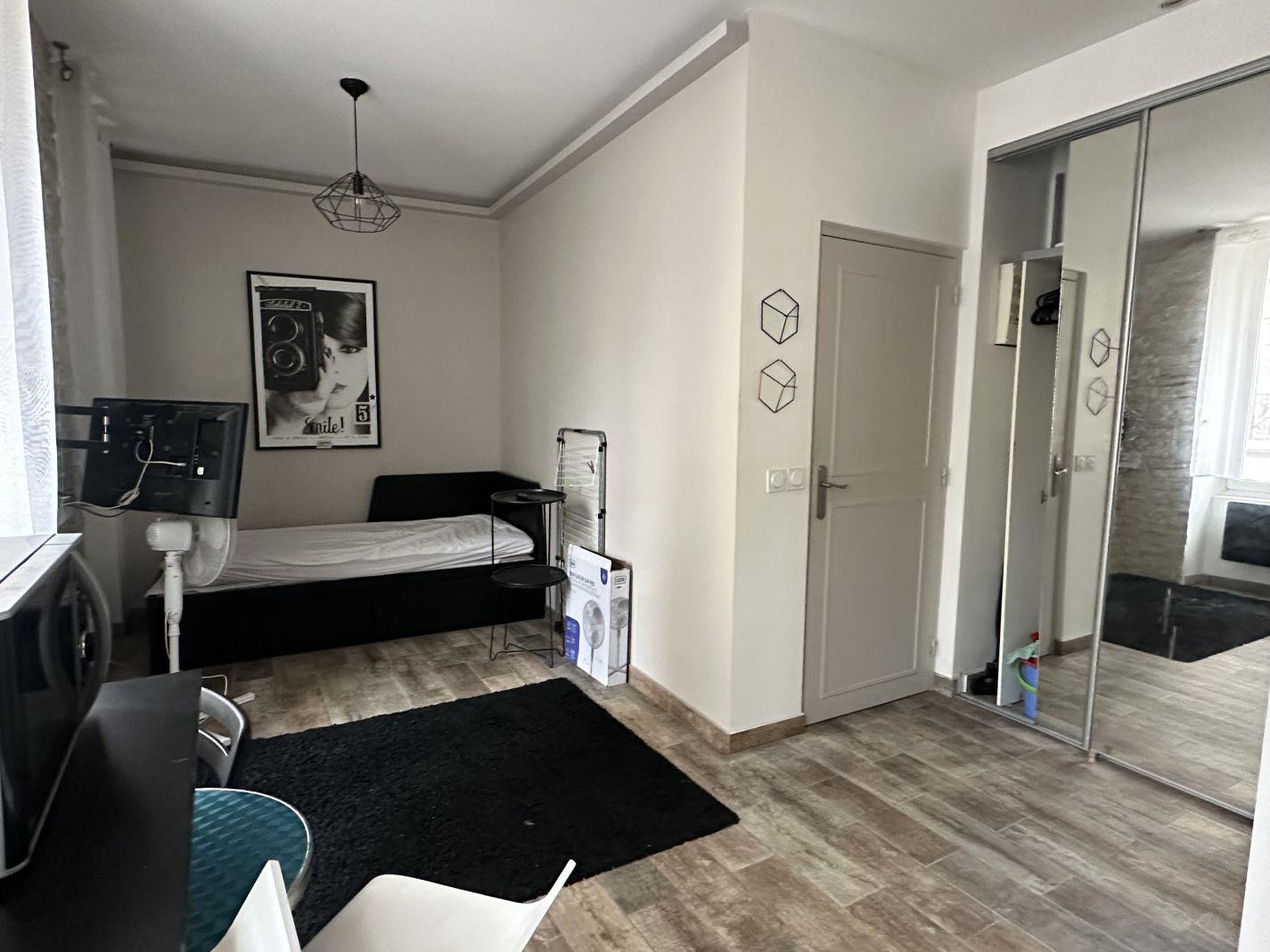 Appartement à louer, 19m², Marseille 6ème