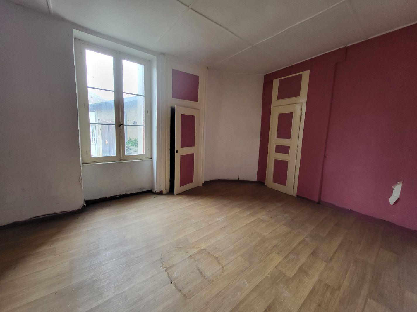 Maison à vendre, 217m², Neuville-les-Dames