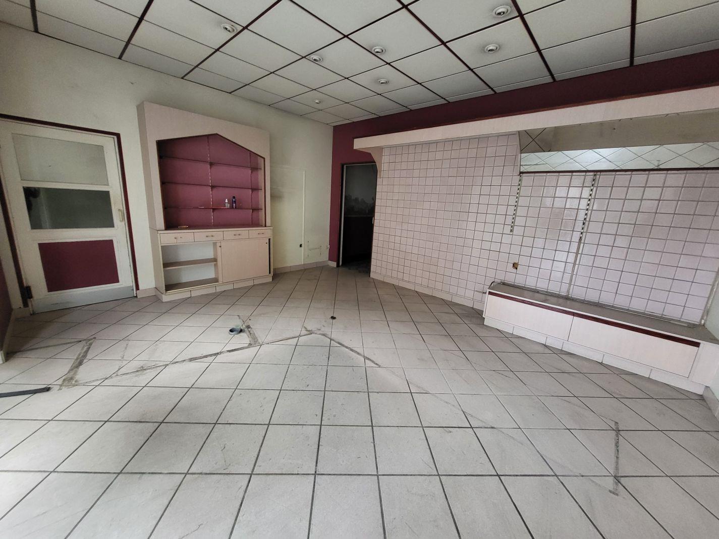 Maison à vendre, 217m², Neuville-les-Dames