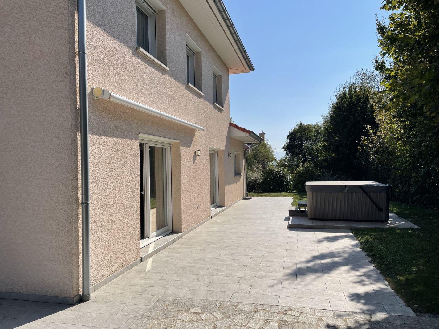 Maison à vendre, 185m², Thoiry