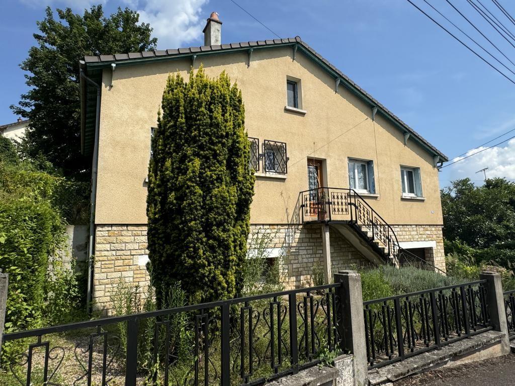 Maison à vendre, 95m², Saint-Amand-Montrond
