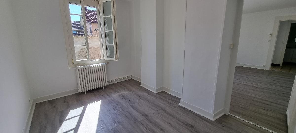 Appartement à louer, 48m², Villeneuve-sur-Yonne