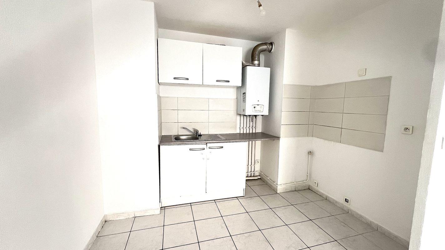 Appartement à louer, 45m², Marseille 8ème