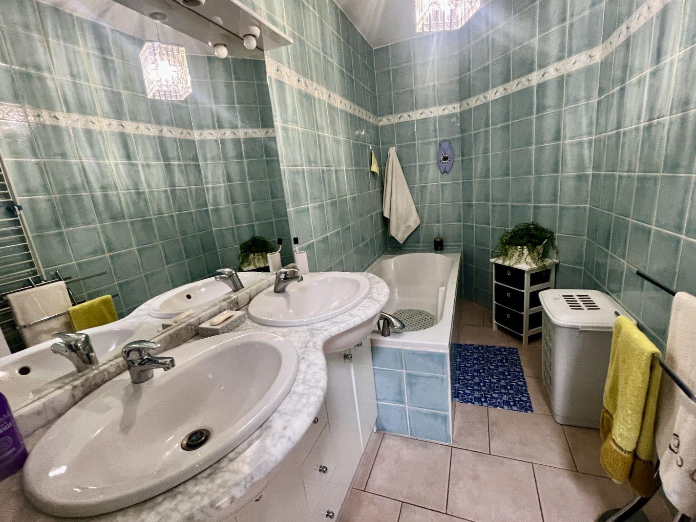 Maison à vendre, 84m², Saint-Gilles