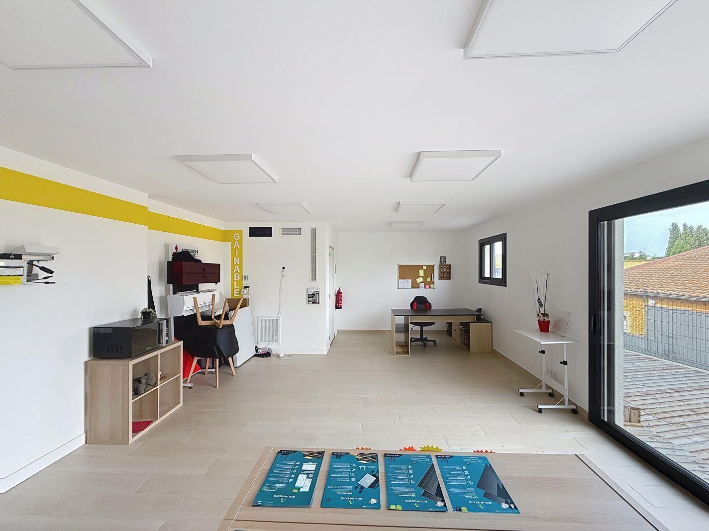 Maison à louer, 83m², Bessan