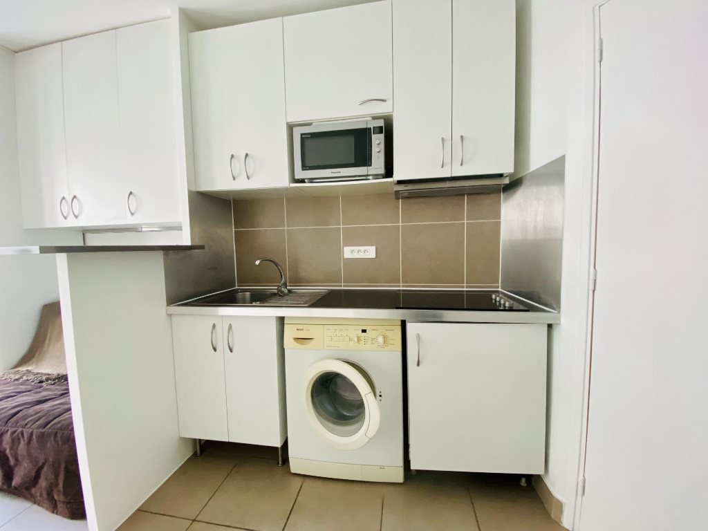 Appartement à louer, 15m², Paris 18ème