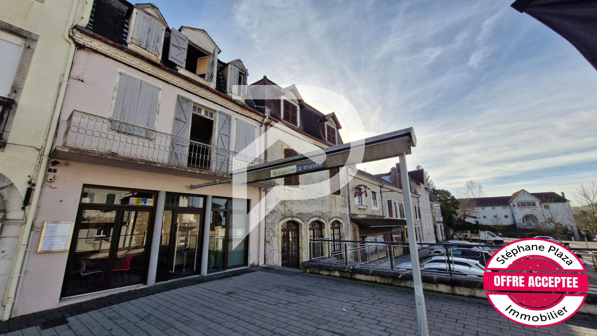 Compra: Espaço comercial (64300)