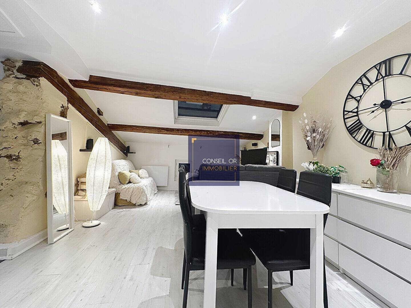 Appartement à louer, 46m², Saint-Laurent-d'Agny