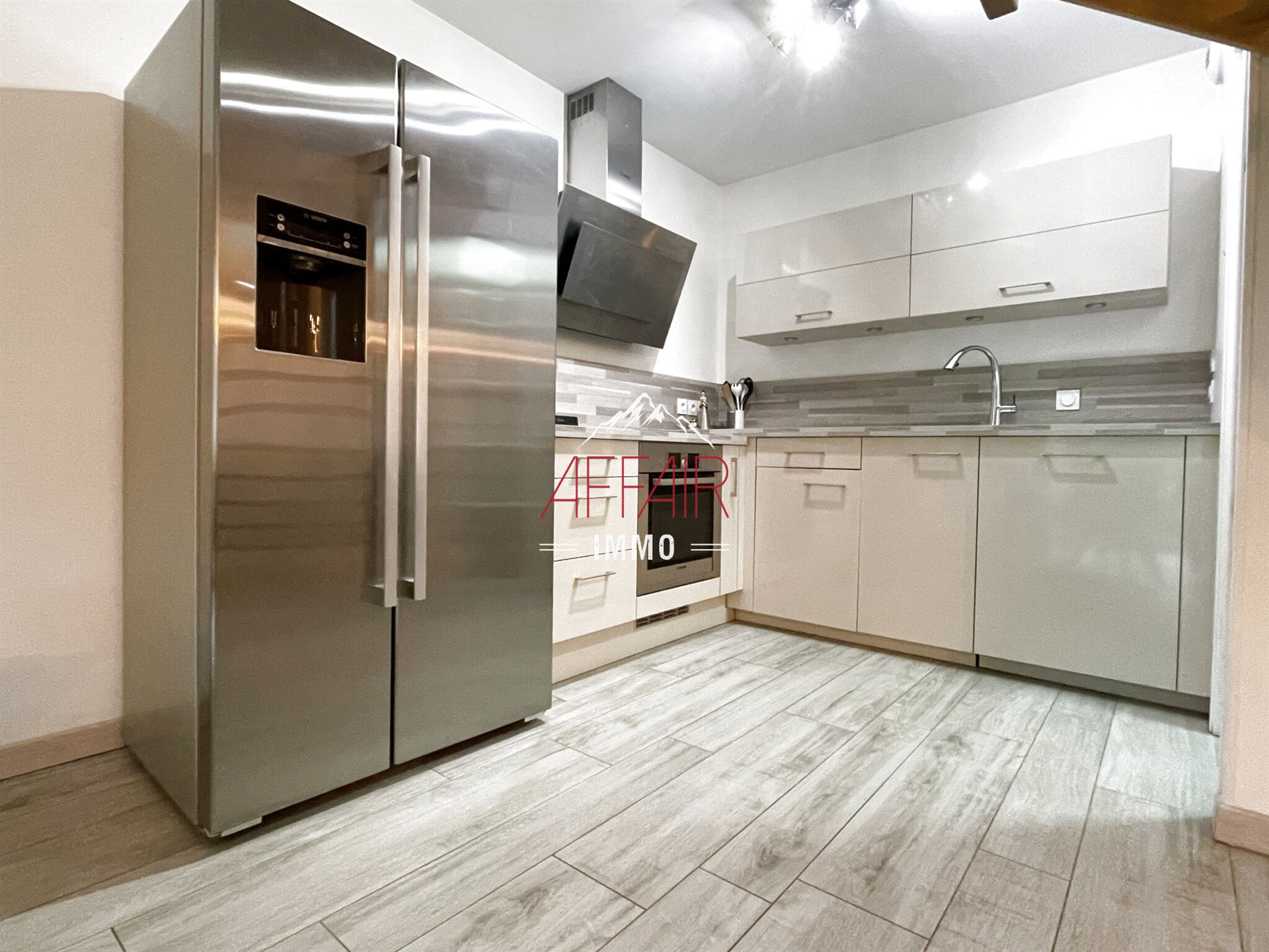 Appartement à louer, 82m², Bossey