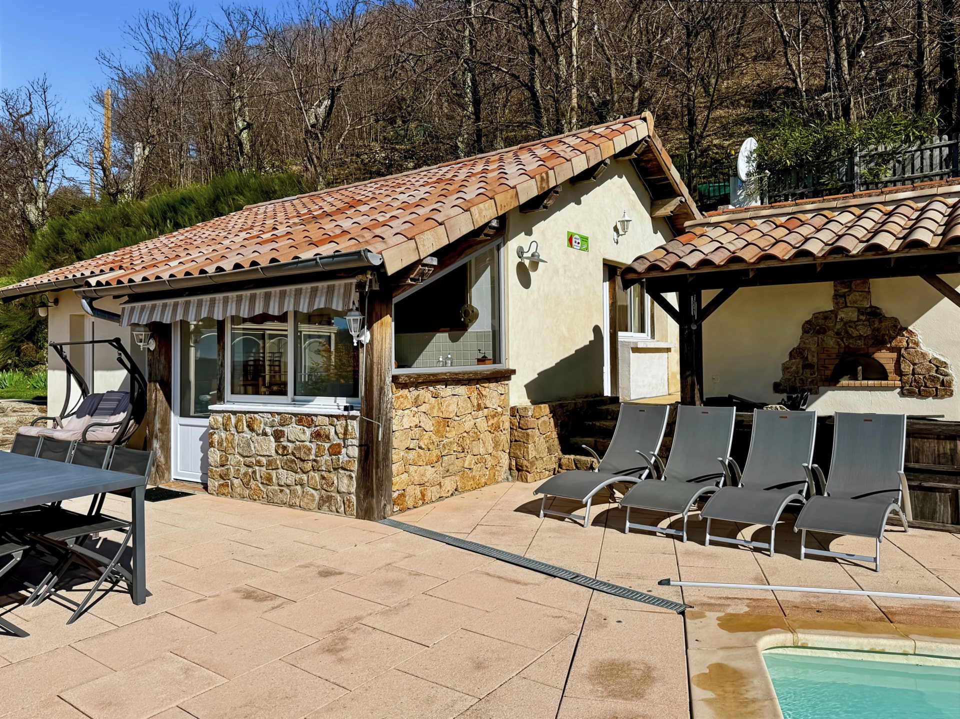 Maison à vendre, 357m², Genestelle