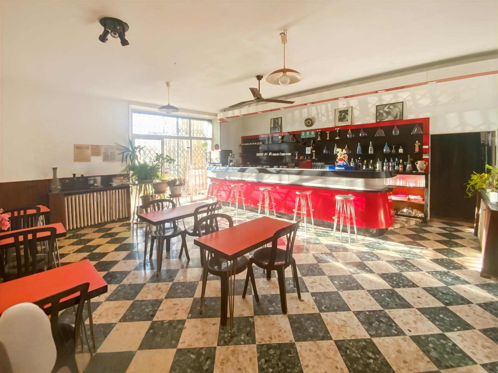 Bar Restaurant License 4