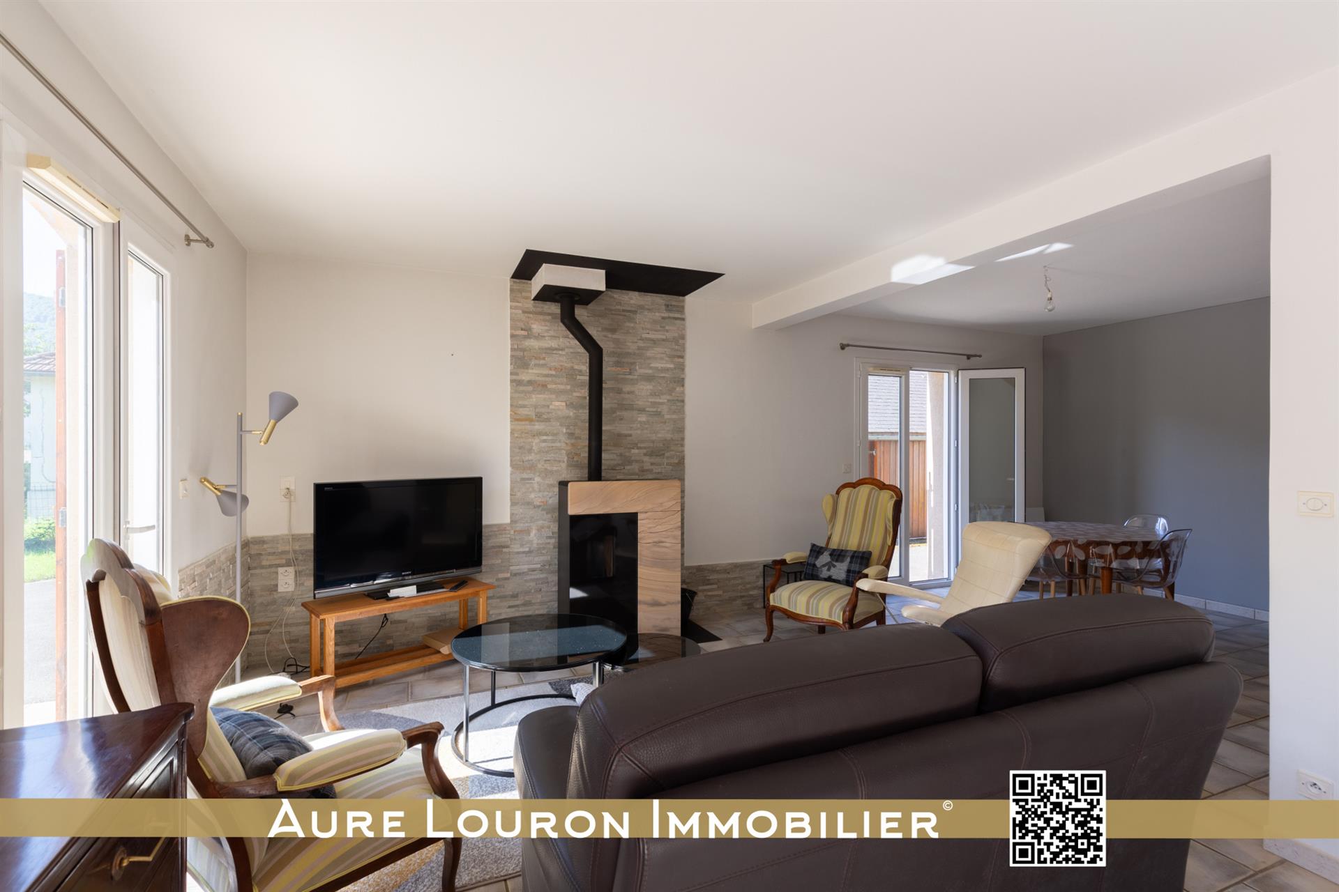 6-Room House With Garage 148m2 In The Heart Of Sarrancolin (Gateway To The Aure & Louron Valleys).