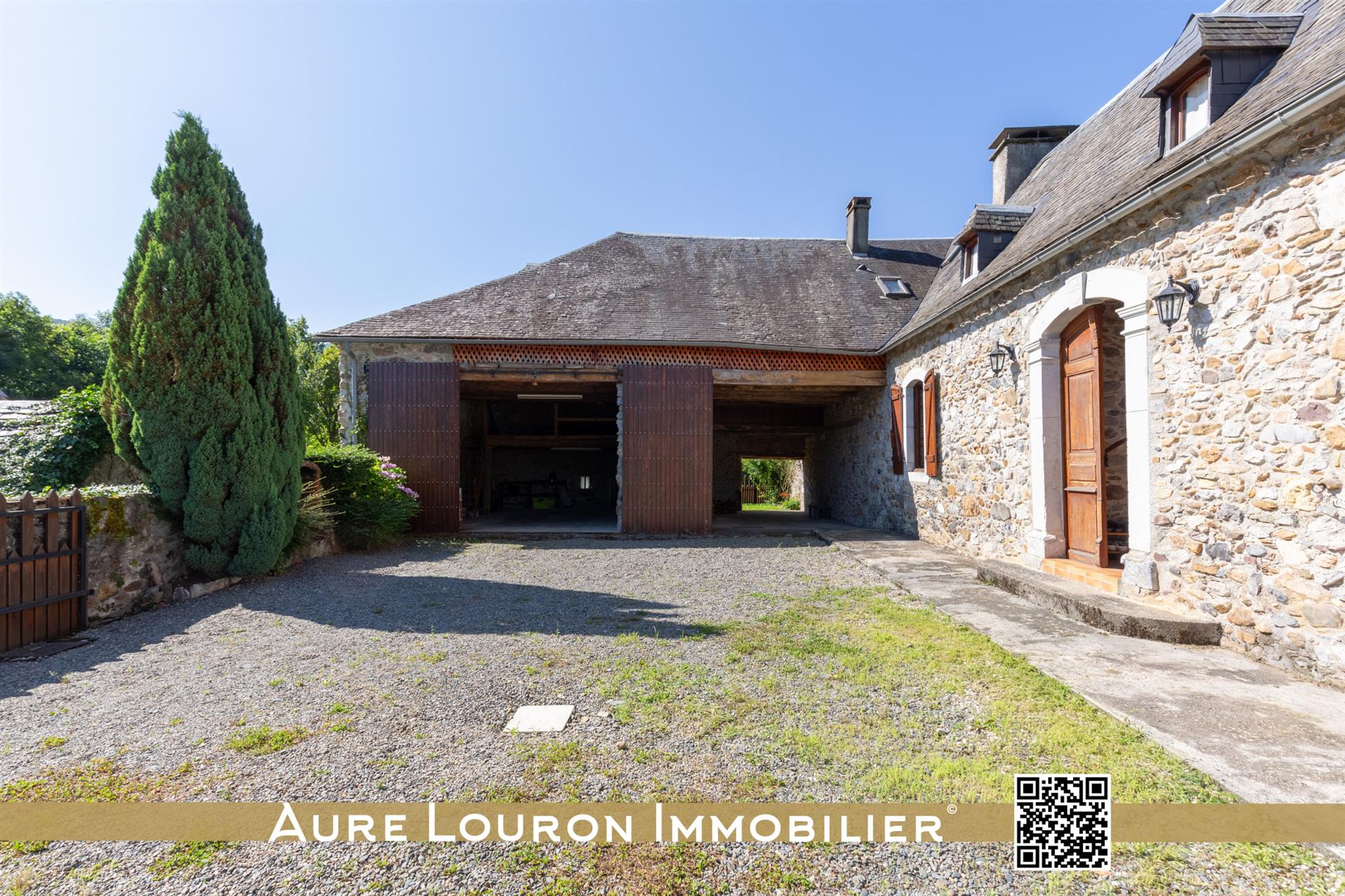 Pyrenean Barn 5 Rooms ±125M2 With Outbuildings At The Gates Of The Aure And Louron Valleys