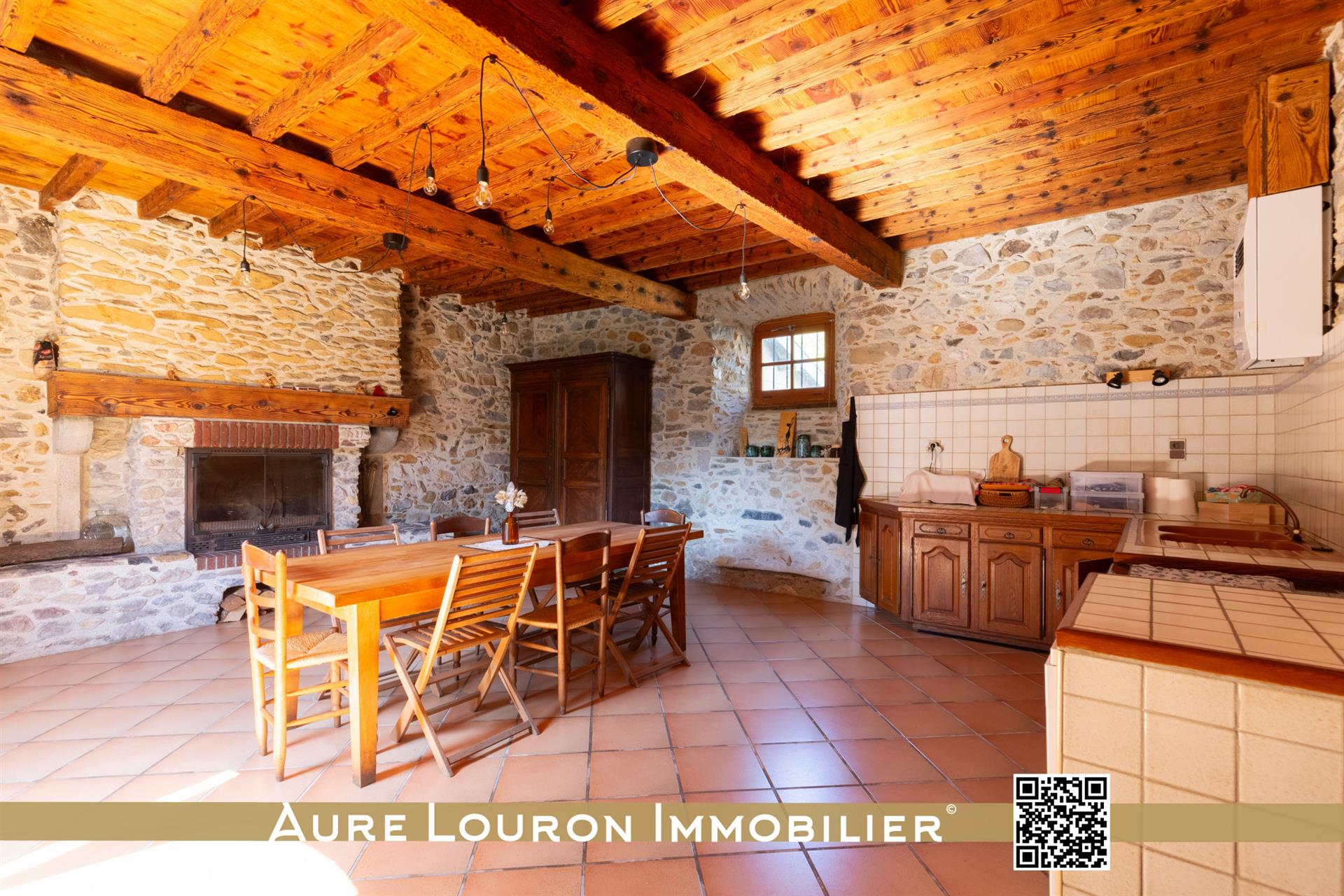 Pyrenean Barn 5 Rooms ±125M2 With Outbuildings At The Gates Of The Aure And Louron Valleys