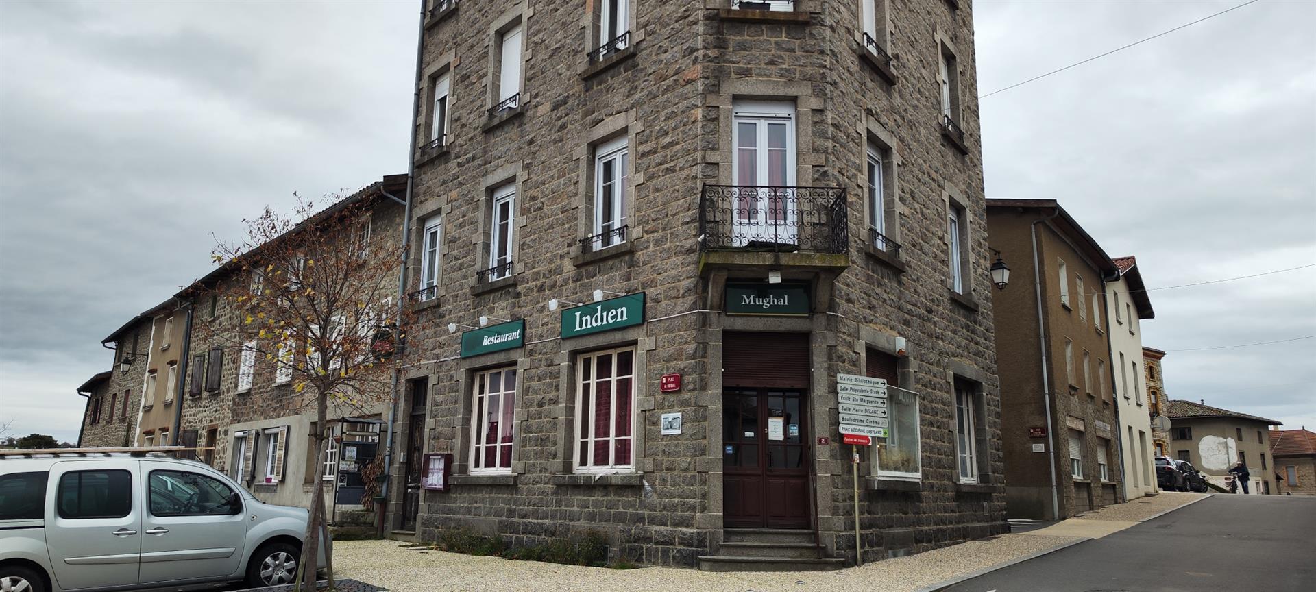 Bar restaurant appartements