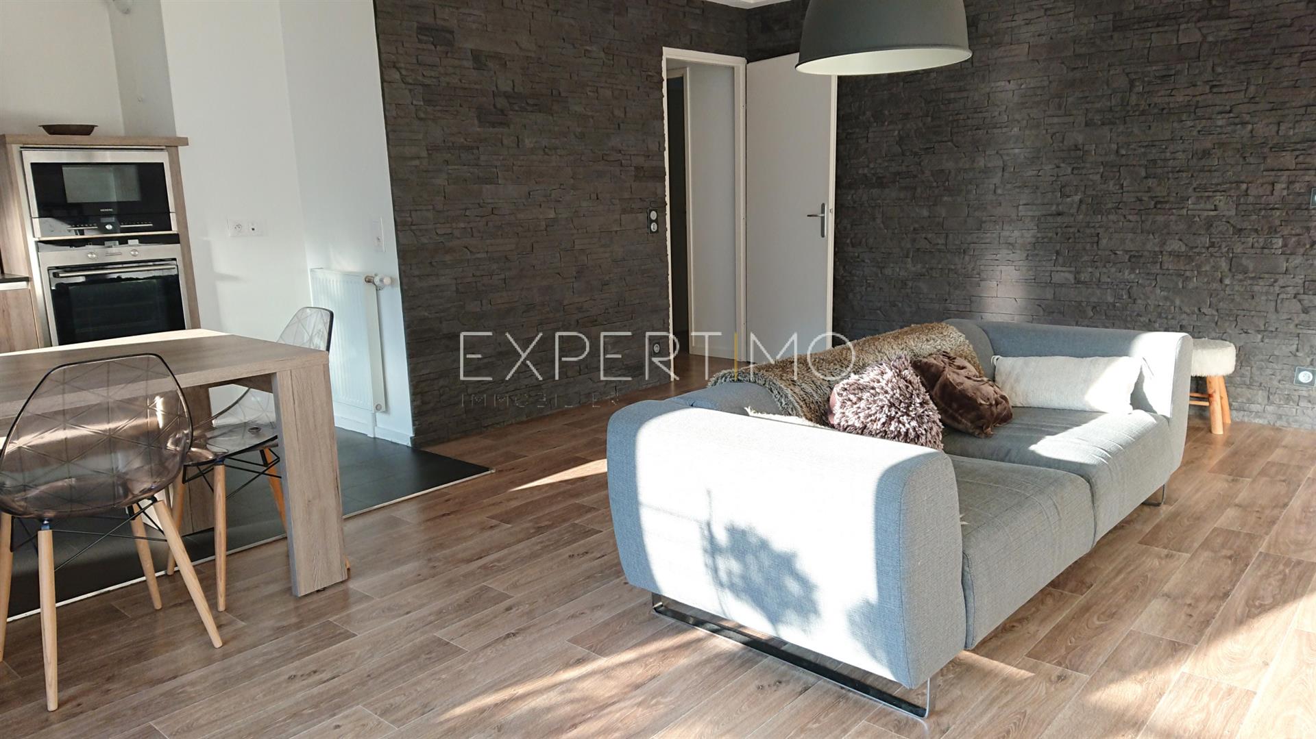 Purchase: Apartment (92230)