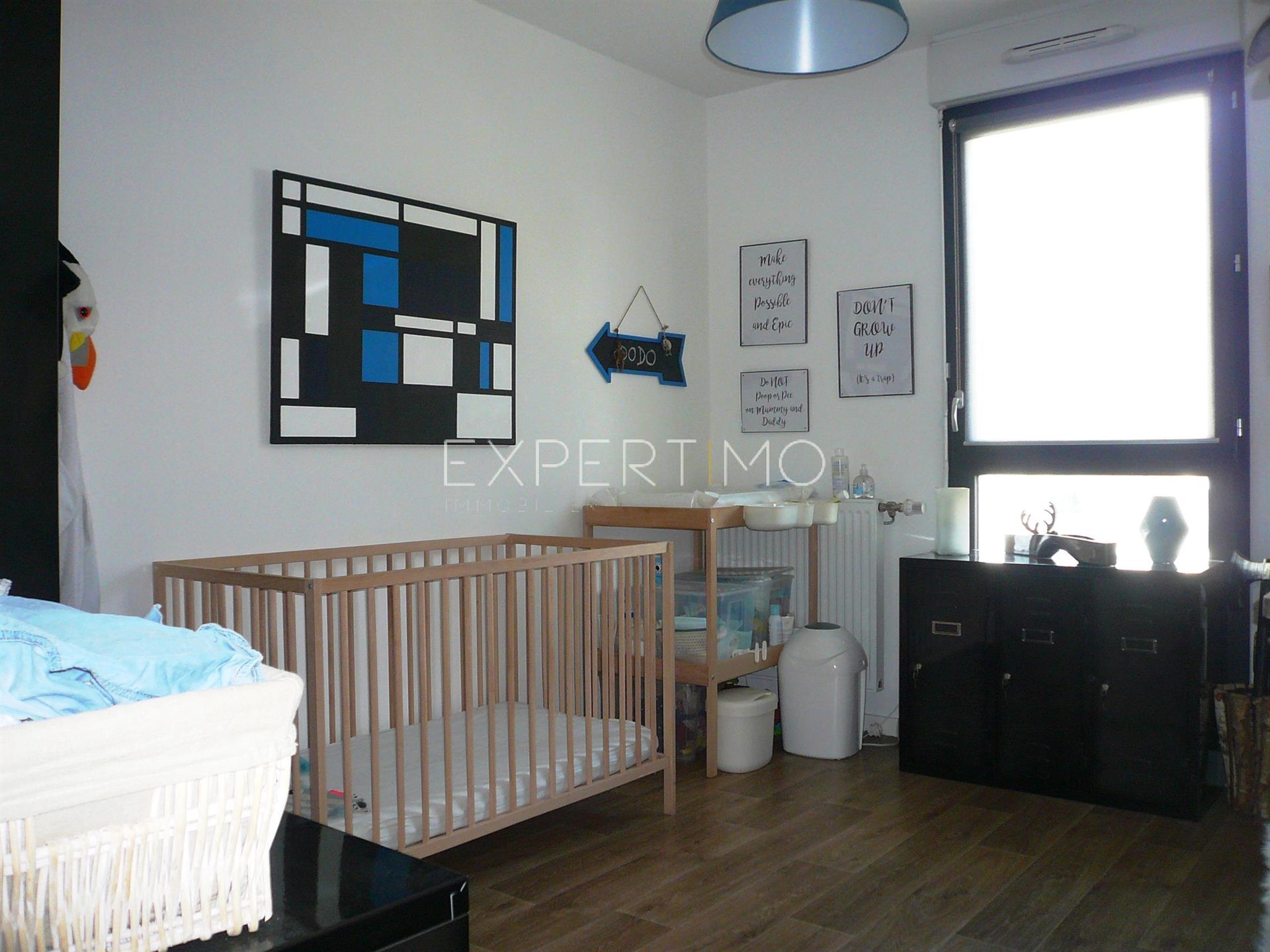 Purchase: Apartment (92230)