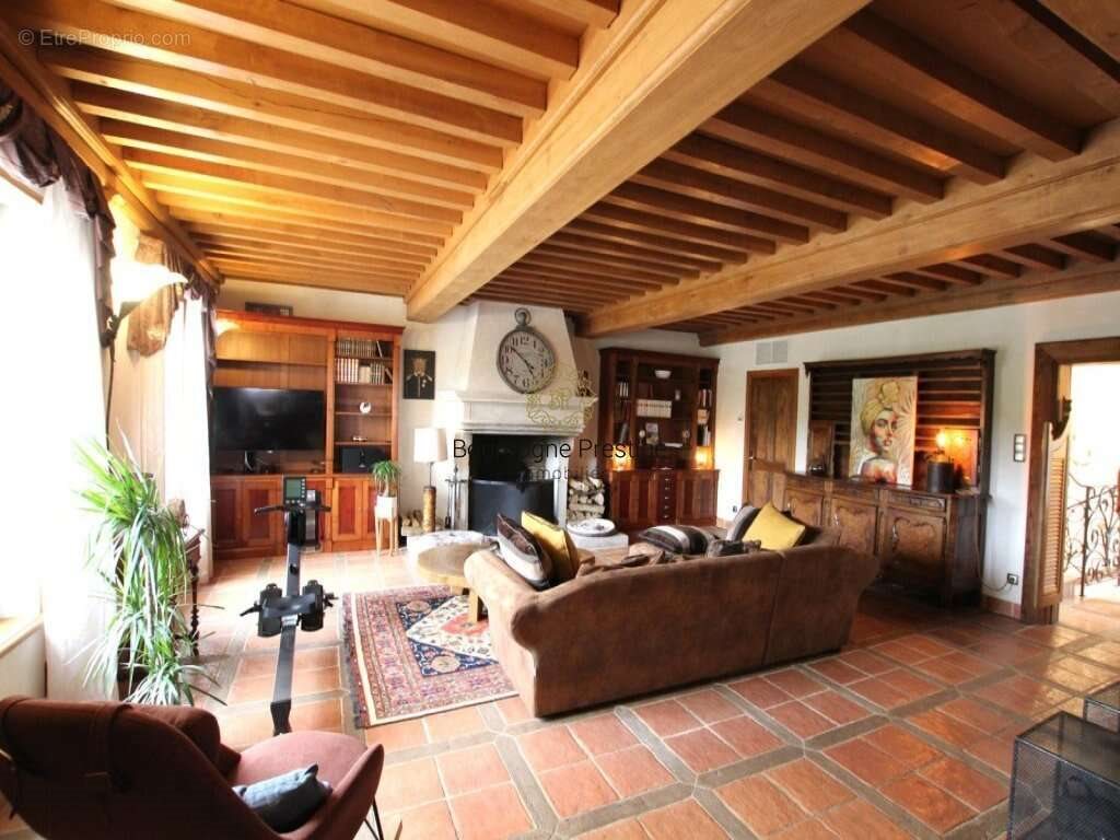 Appartement à vendre, 200m², Tournus