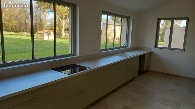 Maison à louer, 160m², Meursac