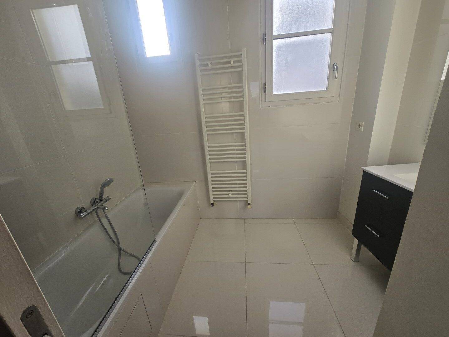 Appartement à louer, 80m², Paris 17ème