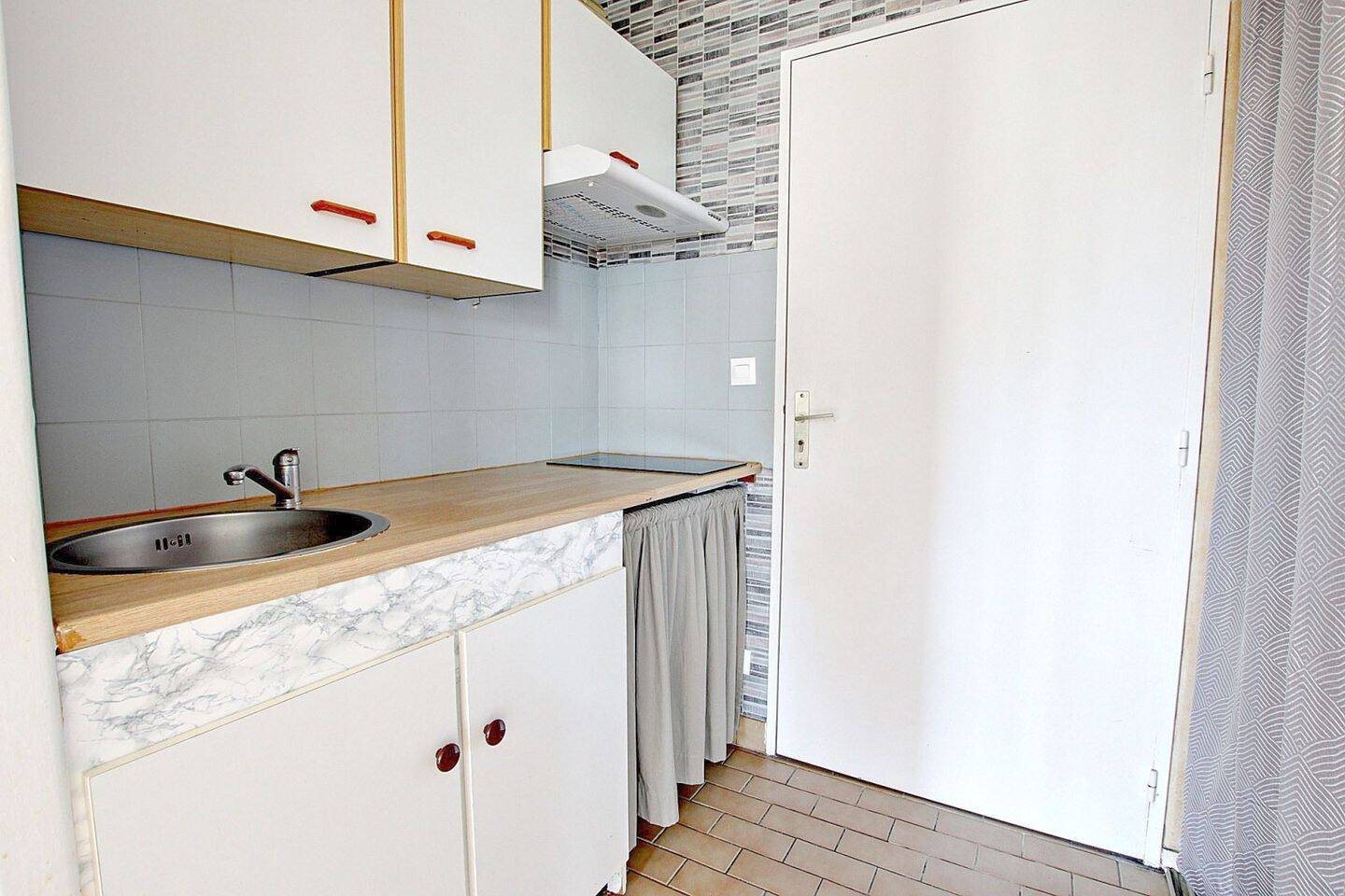 Appartement à vendre, 27m², Le Mesnil-Saint-Denis
